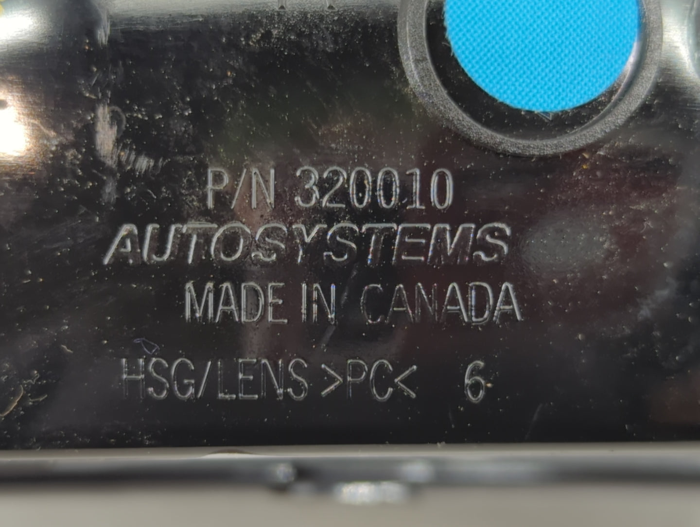 1999-2000 Chevrolet Tahoe Passenger Right Oem Front Light Lamp - Oemusedautoparts1.com