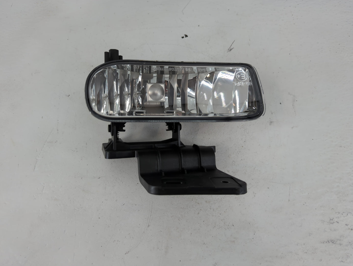 1999-2000 Chevrolet Tahoe Driver Left Oem Front Light Lamp - Oemusedautoparts1.com
