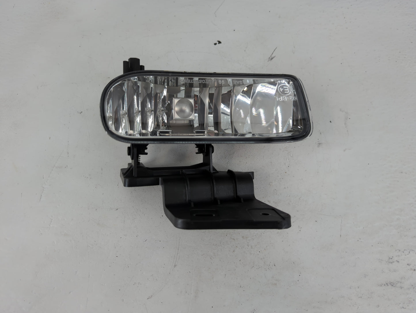 1999-2000 Chevrolet Tahoe Driver Left Oem Front Light Lamp - Oemusedautoparts1.com