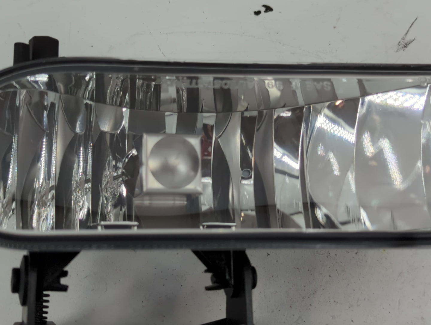 1999-2000 Chevrolet Tahoe Driver Left Oem Front Light Lamp - Oemusedautoparts1.com