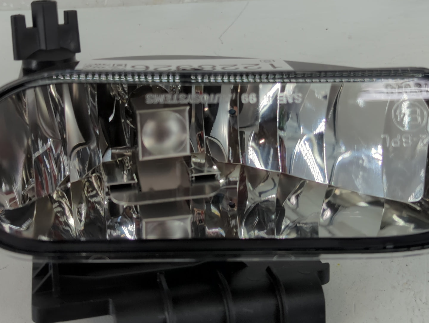 1999-2000 Chevrolet Tahoe Driver Left Oem Front Light Lamp - Oemusedautoparts1.com