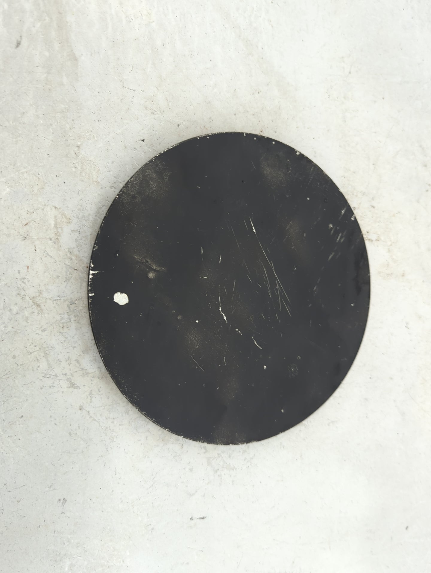 1999 Chevrolet Tahoe Center Cap Oem Black 1413849 - Oemusedautoparts1.com
