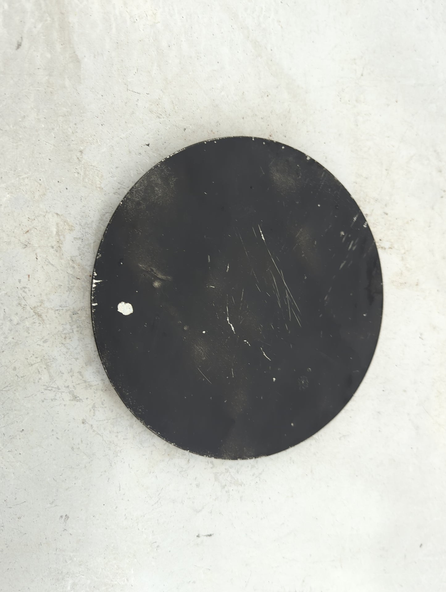1999 Chevrolet Tahoe Center Cap Oem Black 1413849 - Oemusedautoparts1.com