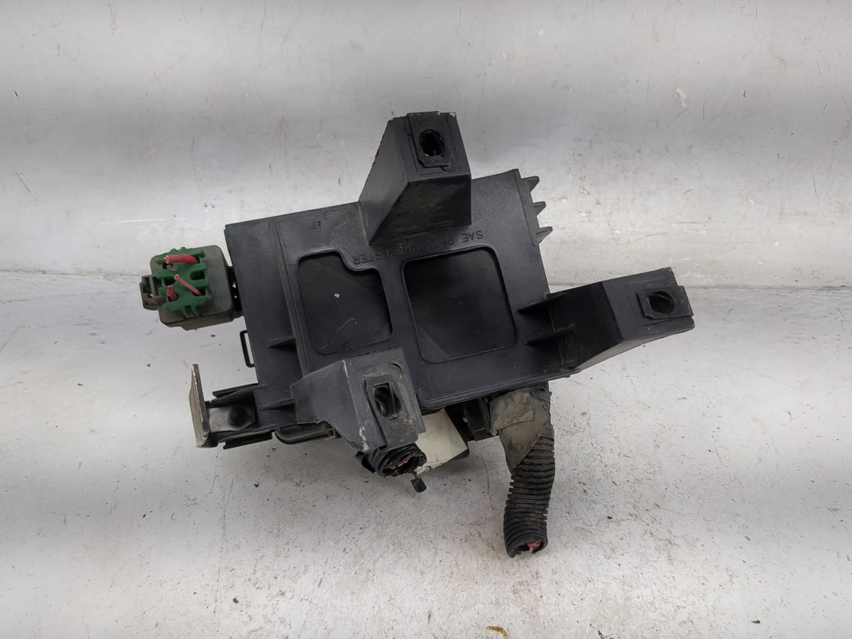 1999 Chevrolet Tahoe Fusebox Fuse Box Panel Relay Module P/N:12162365-D 12177235, 12088567, 12177234, 12193604 Fits OEM Used