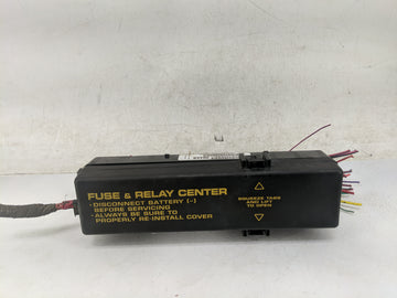 1999 Chrysler Lhs Fusebox Fuse Box Panel Relay Module Fits OEM Used Auto Parts - Oemusedautoparts1.com