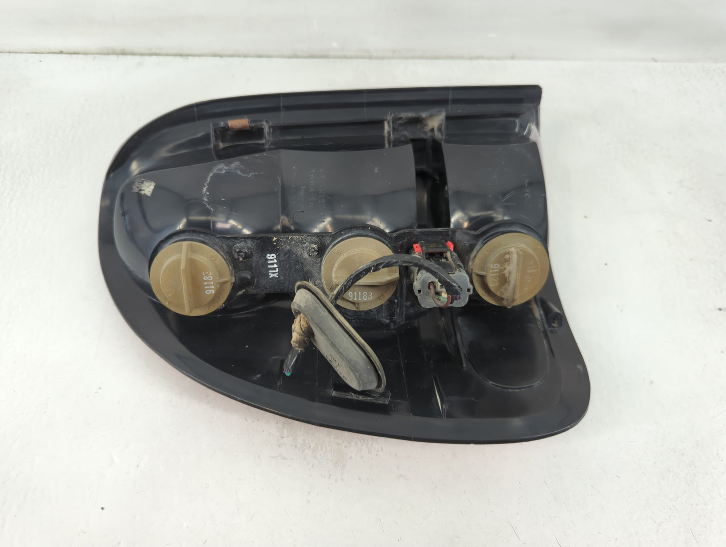 1999 Chrysler Voyager Tail Light Assembly Passenger Right OEM Fits Fits 1996 1997 1998 2000 2001 2002 2003 OEM Used Auto Par
