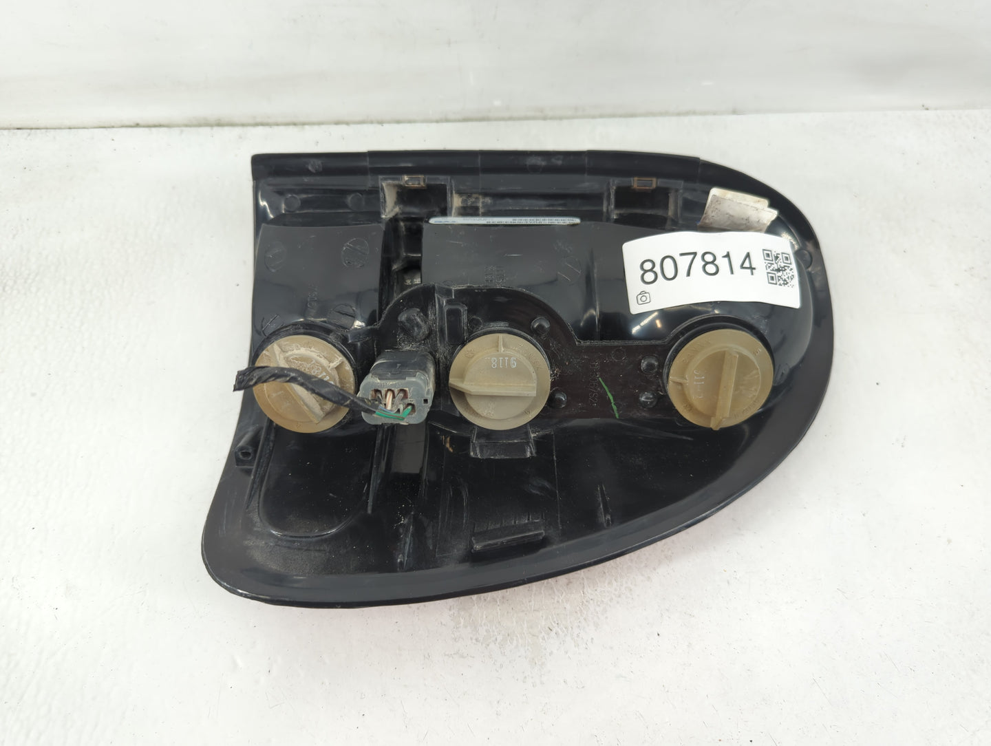 1999 Chrysler Voyager Tail Light Assembly Driver Left OEM Fits Fits 1996 1997 1998 2000 2001 2002 2003 OEM Used Auto Parts -