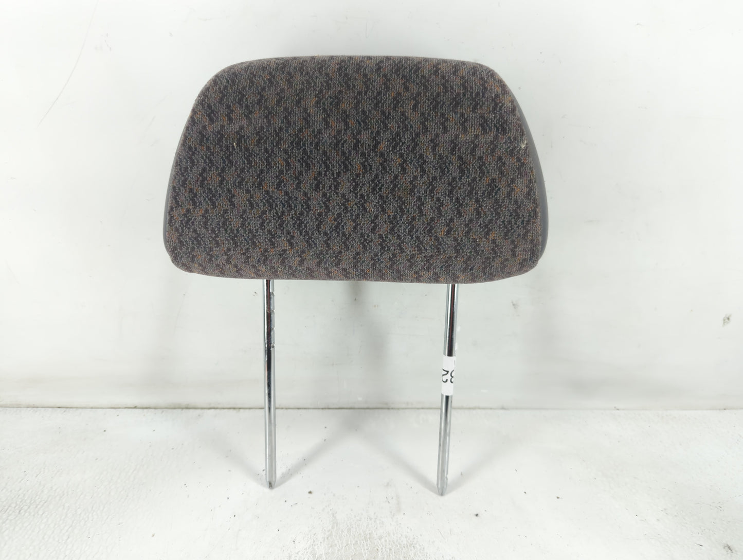 1999 Chrysler Voyager Headrest Head Rest Rear Seat Fits OEM Used Auto Parts - Oemusedautoparts1.com