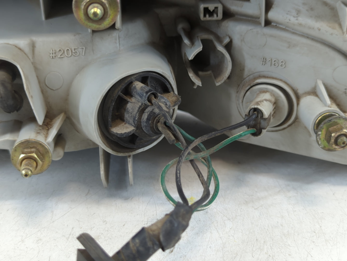 1997-2000 Dodge Avenger Tail Light Assembly Driver Left OEM P/N:168 2057 Fits Fits 1997 1998 1999 2000 OEM Used Auto Parts -