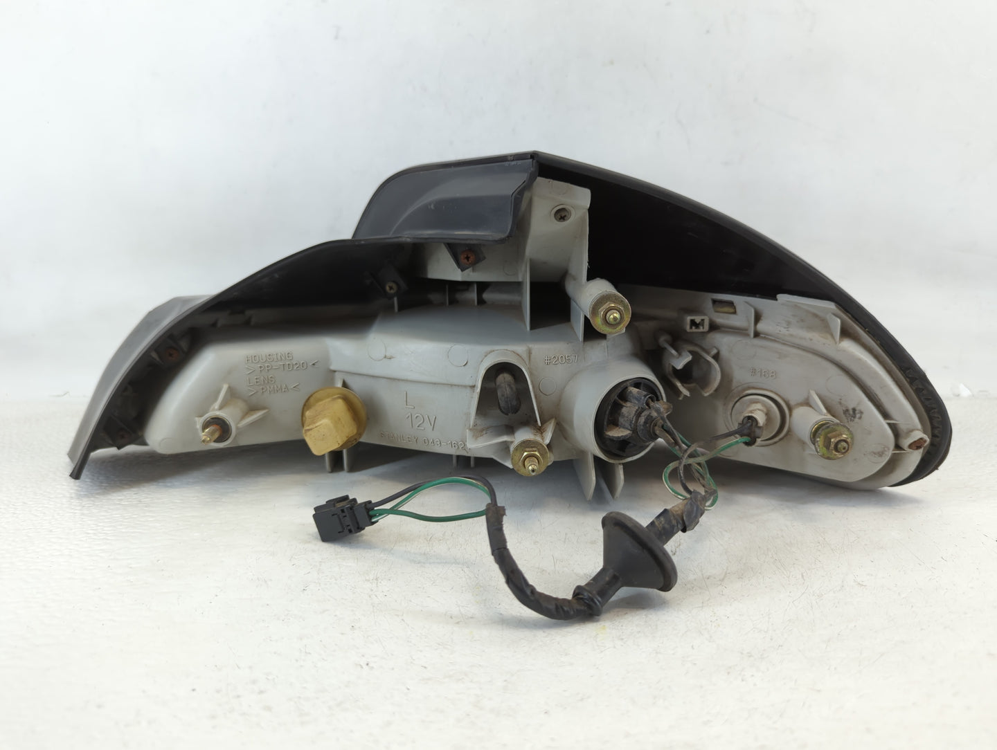 1997-2000 Dodge Avenger Tail Light Assembly Driver Left OEM P/N:168 2057 Fits Fits 1997 1998 1999 2000 OEM Used Auto Parts -