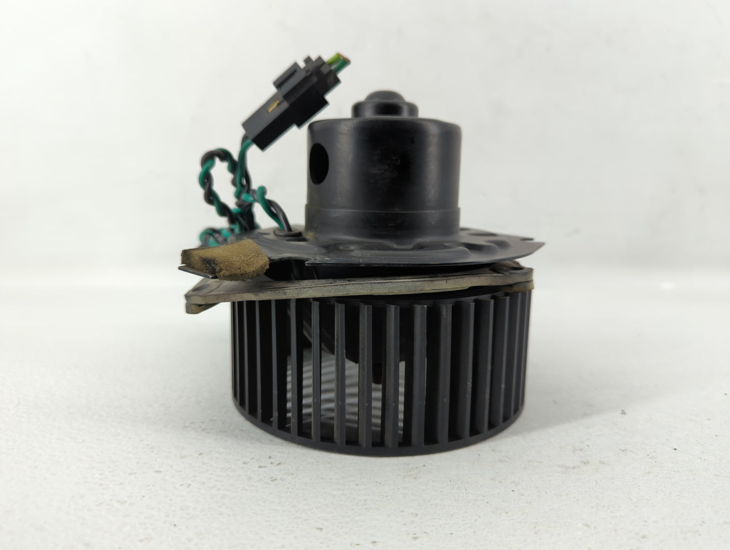 1998-2000 Dodge Durango Rear Heater AC Blower Motor P/N:4462674 Fits Fits 1998 1999 2000 OEM Used Auto Parts - Oemusedautopa