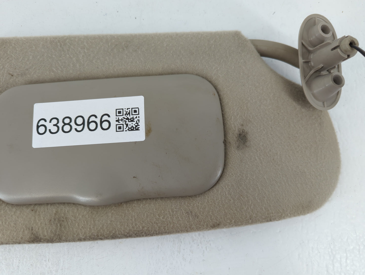 1999 Dodge Durango Sun Visor Shade Replacement Passenger Right Mirror Fits OEM Used Auto Parts - Oemusedautoparts1.com