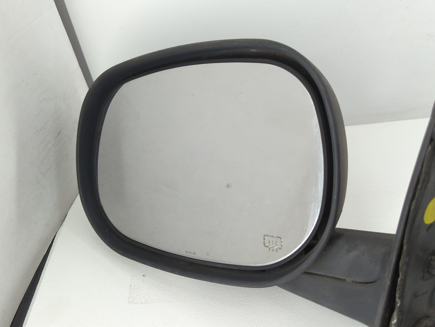 1999-2000 Dodge Durango Driver Side View Mirror - Left Door Mirror OEM Used - Oemusedautoparts1.com