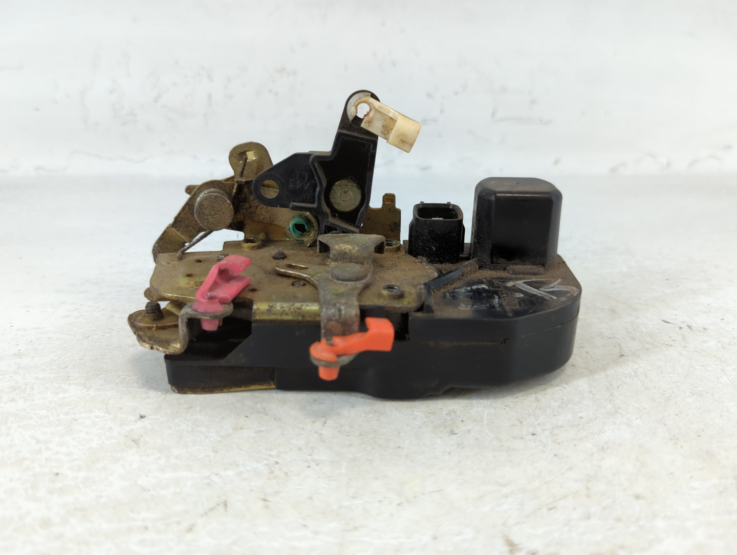 1999 Dodge Intrepid Front Driver Left Lock Actuator - Oemusedautoparts1.com