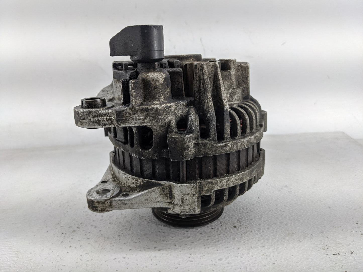 1998-1999 Dodge Neon Alternator Replacement Generator Charging Assembly Engine OEM P/N:4793692AB Fits Fits 1998 1999 OEM Use