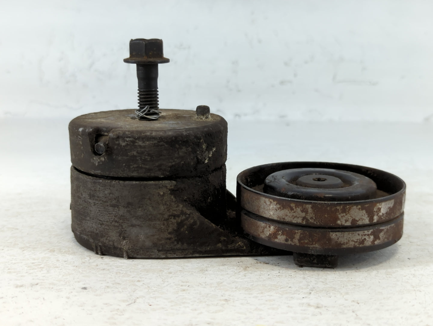 1999 Dodge P200 Belt Tensioner Pulley and idler pulley - Oemusedautoparts1.com