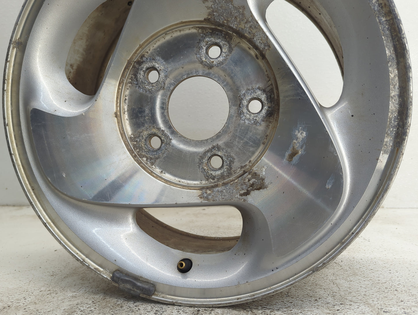 1998-1999 Dodge Ram 1500 Oem Wheel Rim - Oemusedautoparts1.com