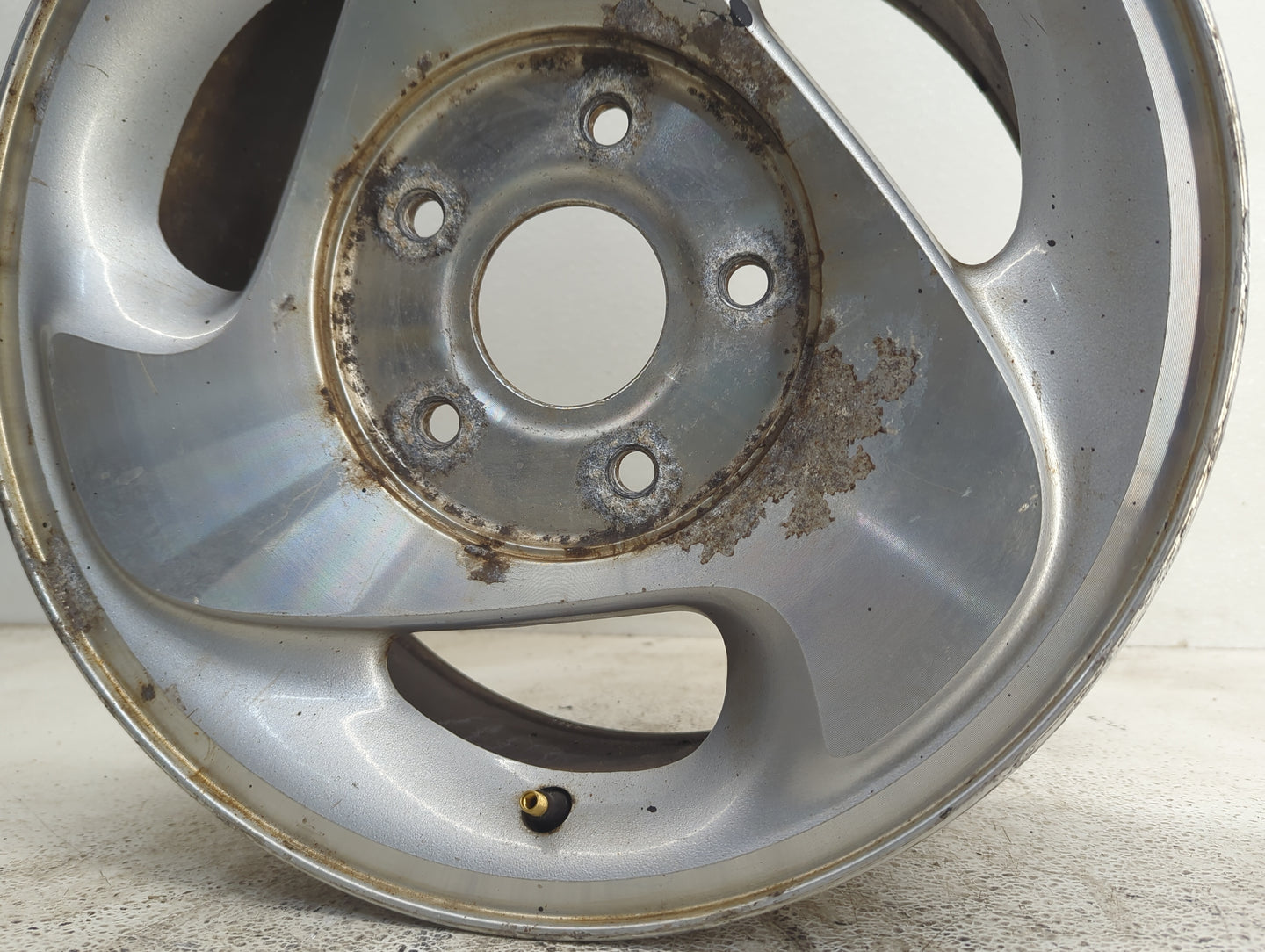 1998-1999 Dodge Ram 1500 Oem Wheel Rim - Oemusedautoparts1.com
