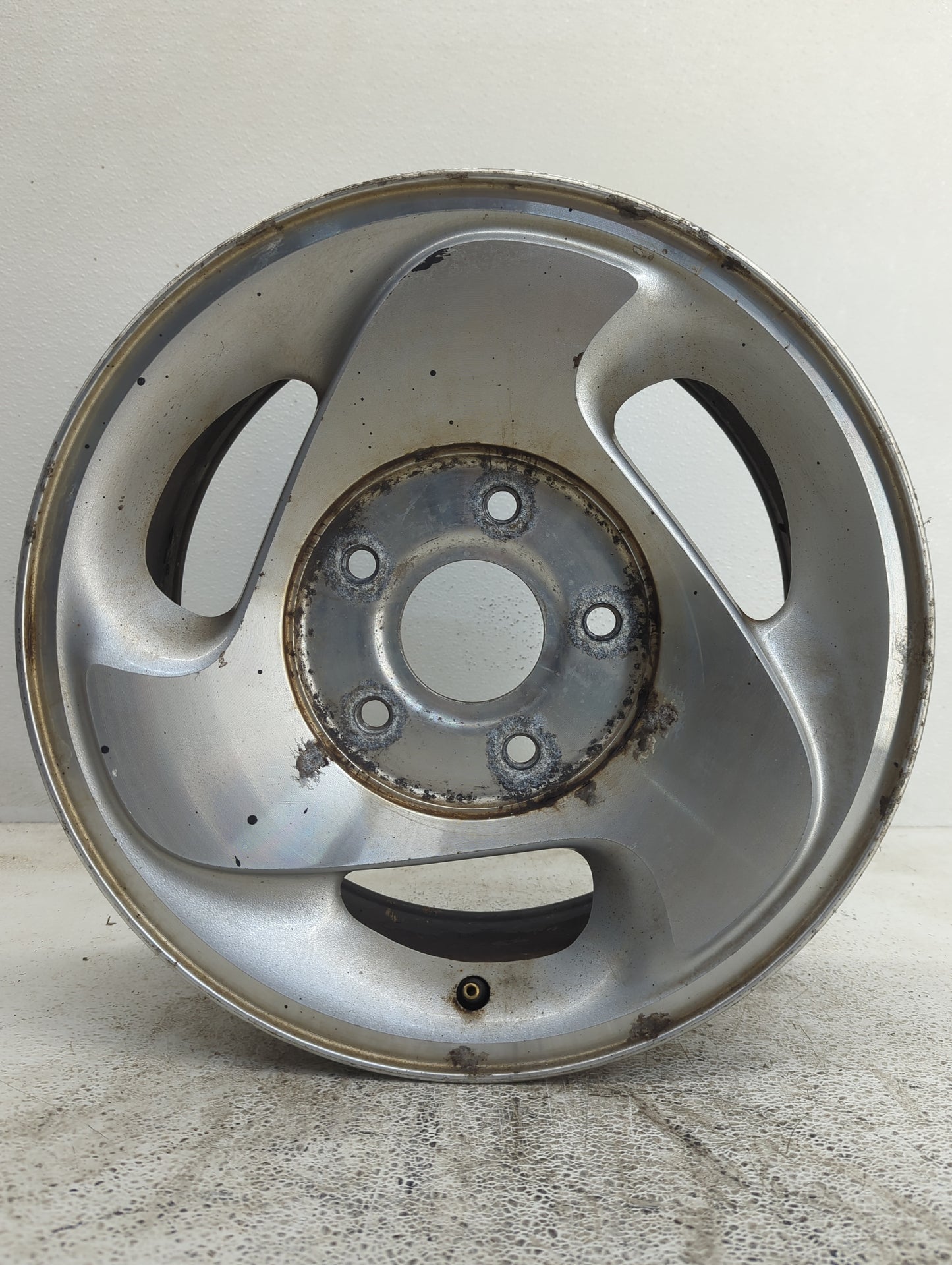 1998-1999 Dodge Ram 1500 Oem Wheel Rim - Oemusedautoparts1.com