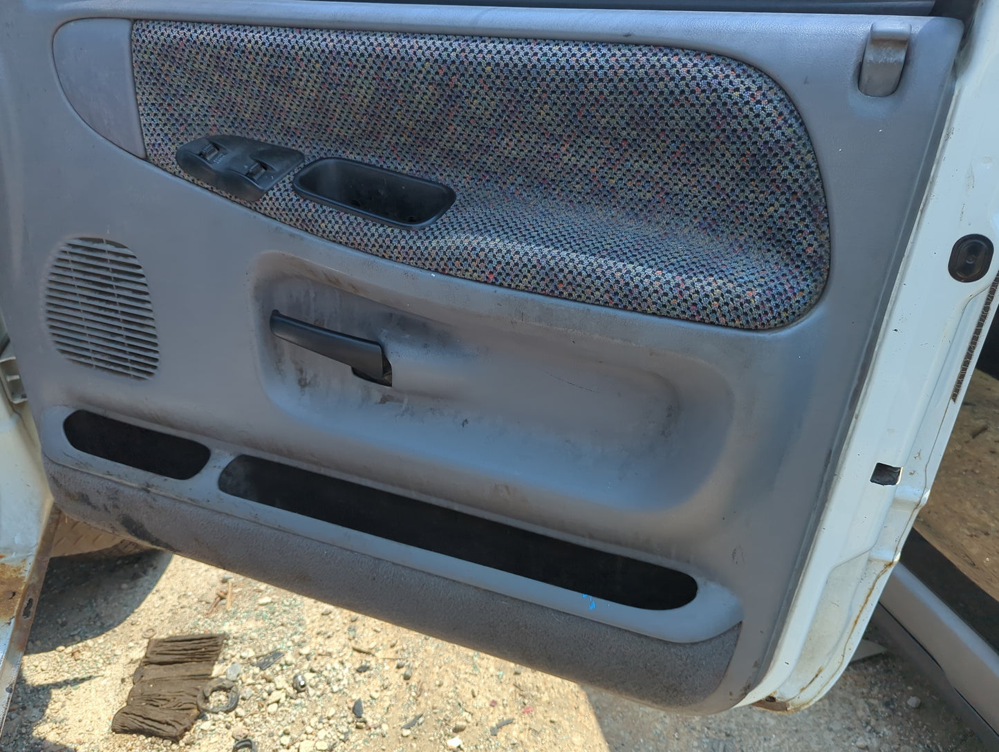 1999 Dodge Ram 1500 Front Right Passenger Interior Door Panel Trim - Oemusedautoparts1.com
