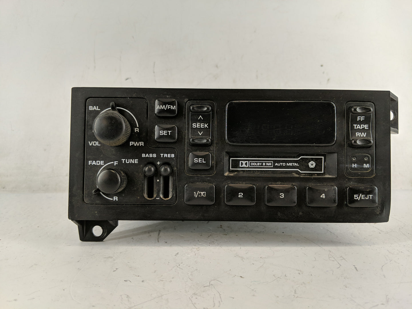 1994-2003 Dodge Ram 1500 Radio AM FM Cd Player Receiver Replacement P/N:P04858556AD Fits OEM Used Auto Parts - Oemusedautopa