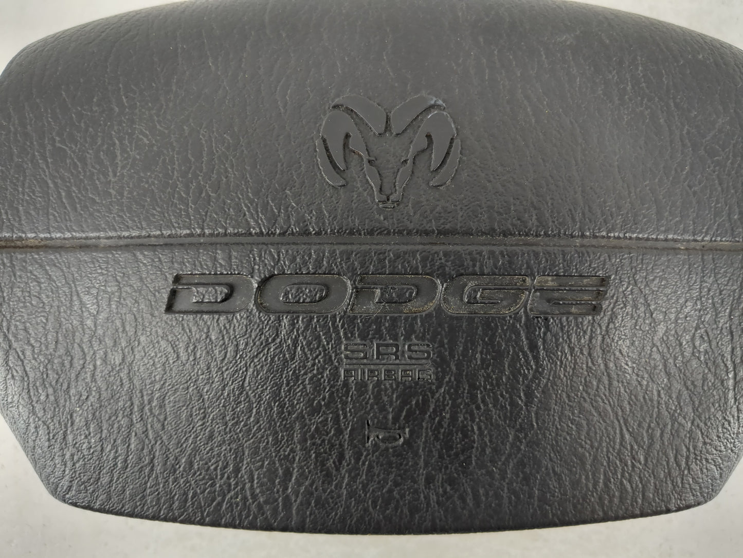 1999 Dodge Stratus Air Bag Driver Left Steering Wheel Mounted P/N:T27DT1559J0232 Fits OEM Used Auto Parts - Oemusedautoparts