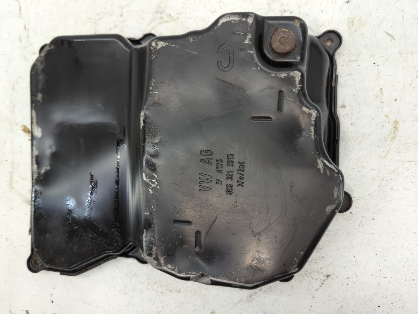 1996-2000 Dodge Stratus Engine Oil Pan P/N:09G 321 361B Fits Fits 1996 1998 1999 2000 OEM Used Auto Parts - Oemusedautoparts