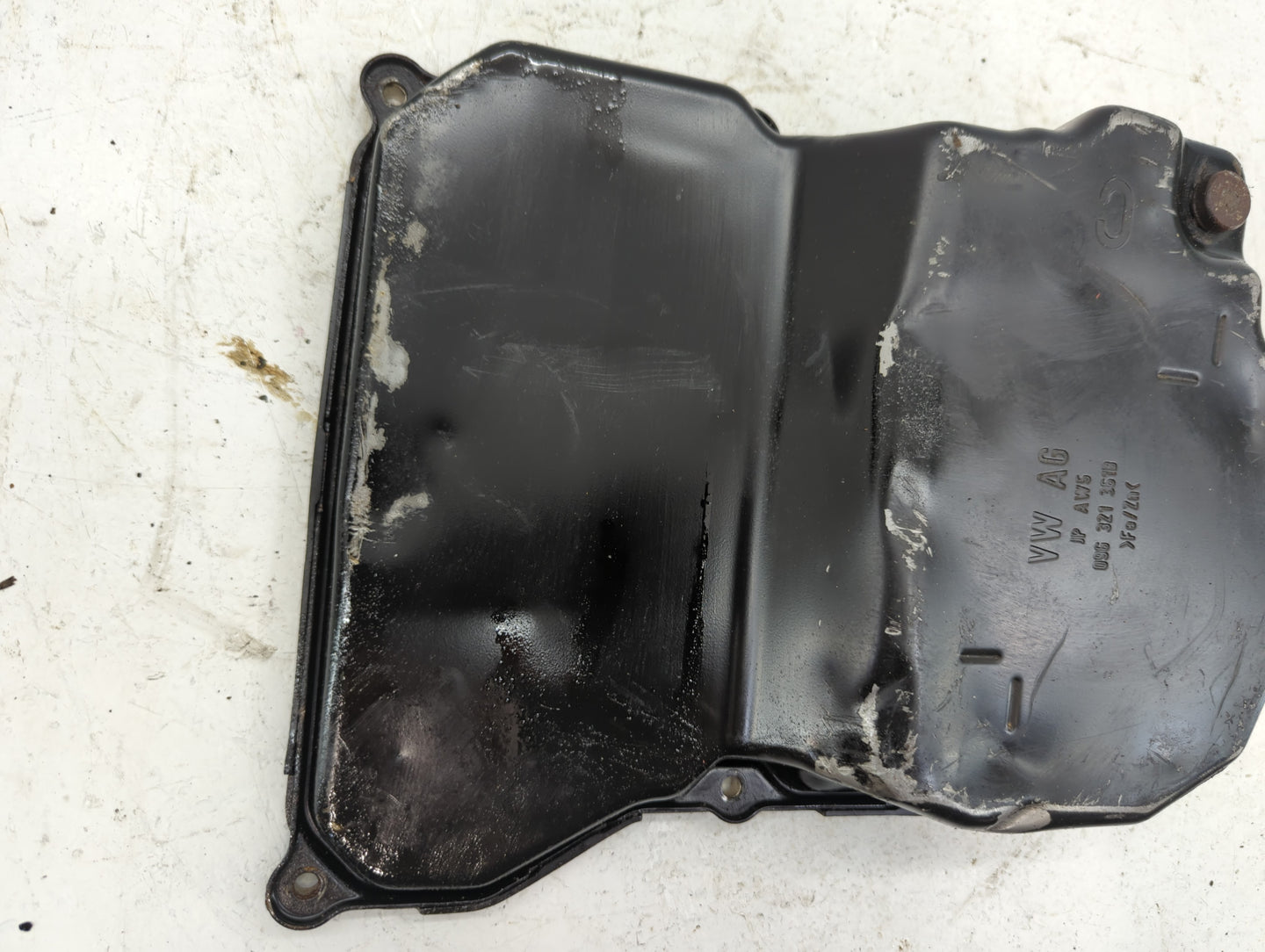 1996-2000 Dodge Stratus Engine Oil Pan P/N:09G 321 361B Fits Fits 1996 1998 1999 2000 OEM Used Auto Parts - Oemusedautoparts