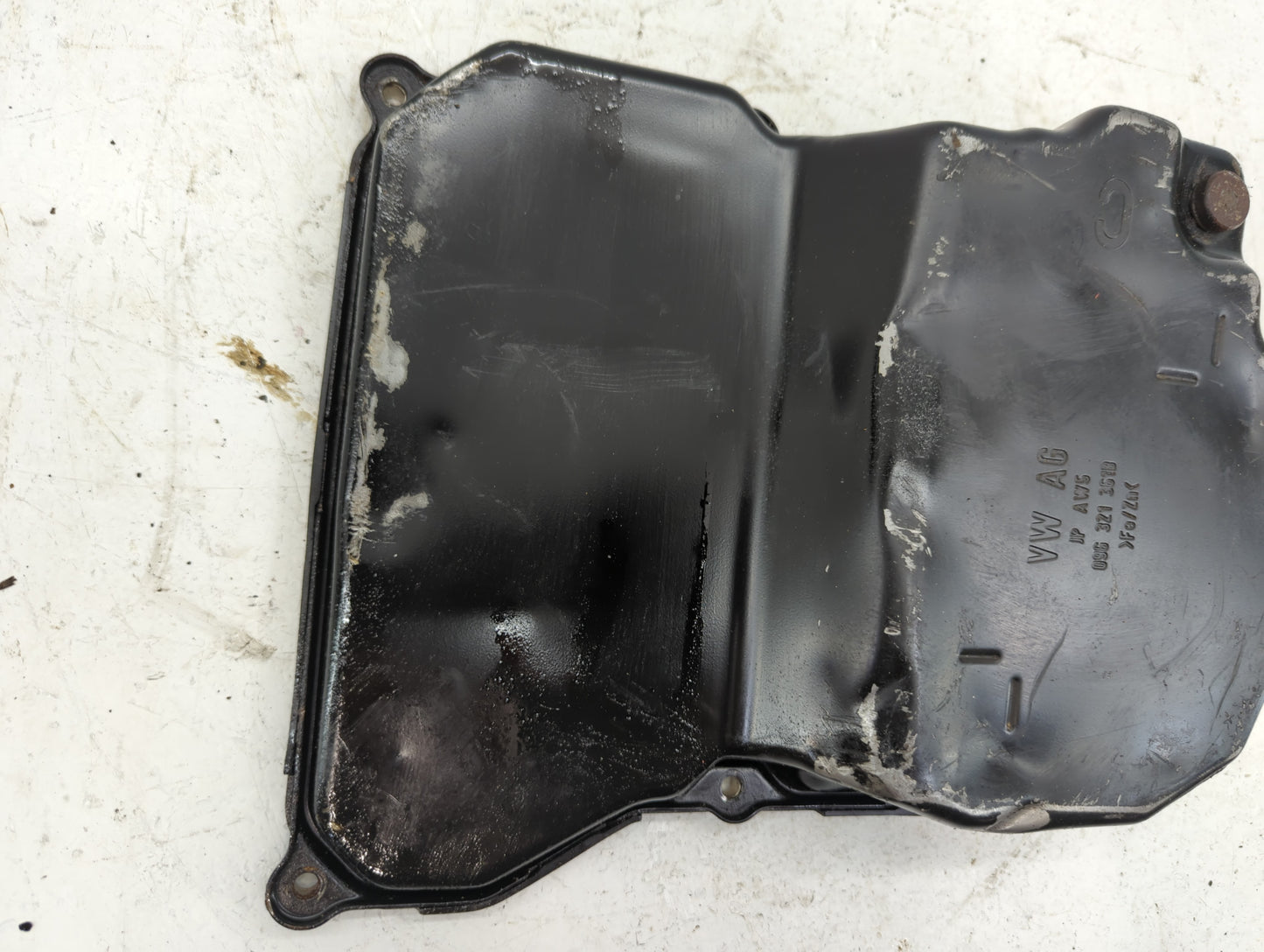 1996-2000 Dodge Stratus Engine Oil Pan P/N:09G 321 361B Fits Fits 1996 1998 1999 2000 OEM Used Auto Parts - Oemusedautoparts