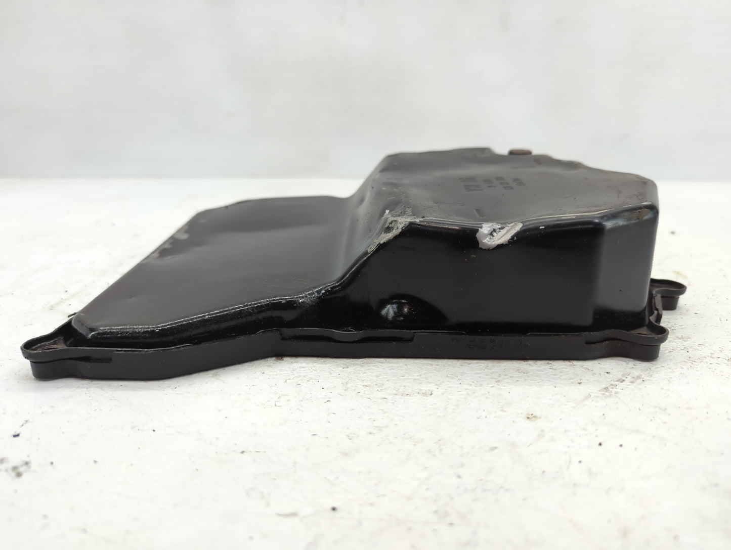 1996-2000 Dodge Stratus Engine Oil Pan P/N:09G 321 361B Fits Fits 1996 1998 1999 2000 OEM Used Auto Parts - Oemusedautoparts