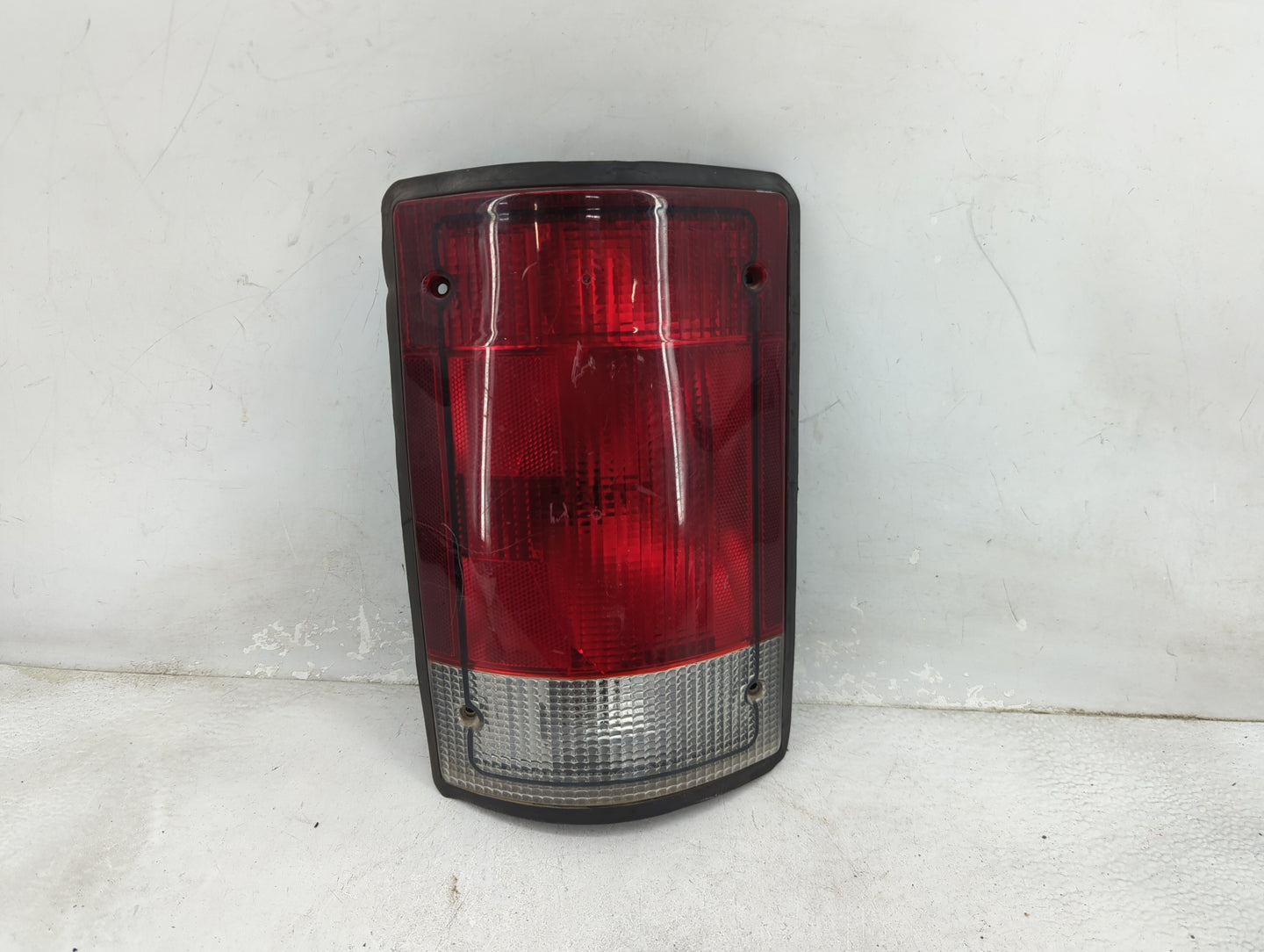 1995-2004 Ford E-150 Tail Light Assembly Driver Left OEM P/N:FZUB-13441-AA Fits OEM Used Auto Parts - Oemusedautoparts1.com