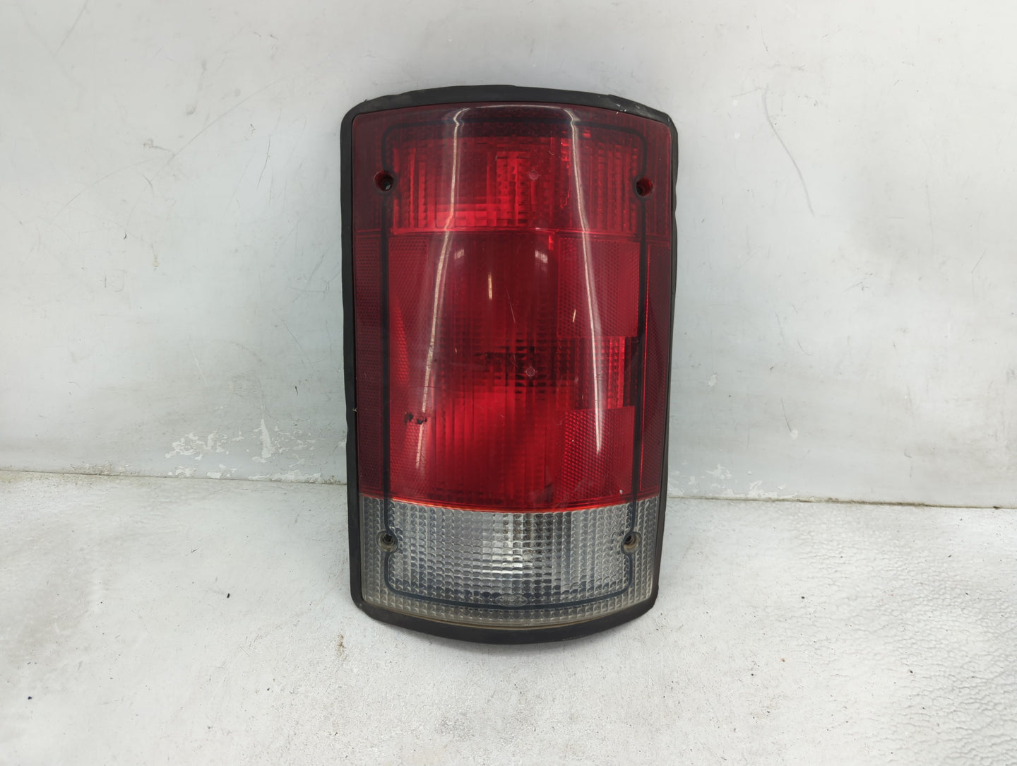 1995-2004 Ford E-150 Tail Light Assembly Passenger Right OEM P/N:FZUB-13440-AA Fits OEM Used Auto Parts - Oemusedautoparts1.