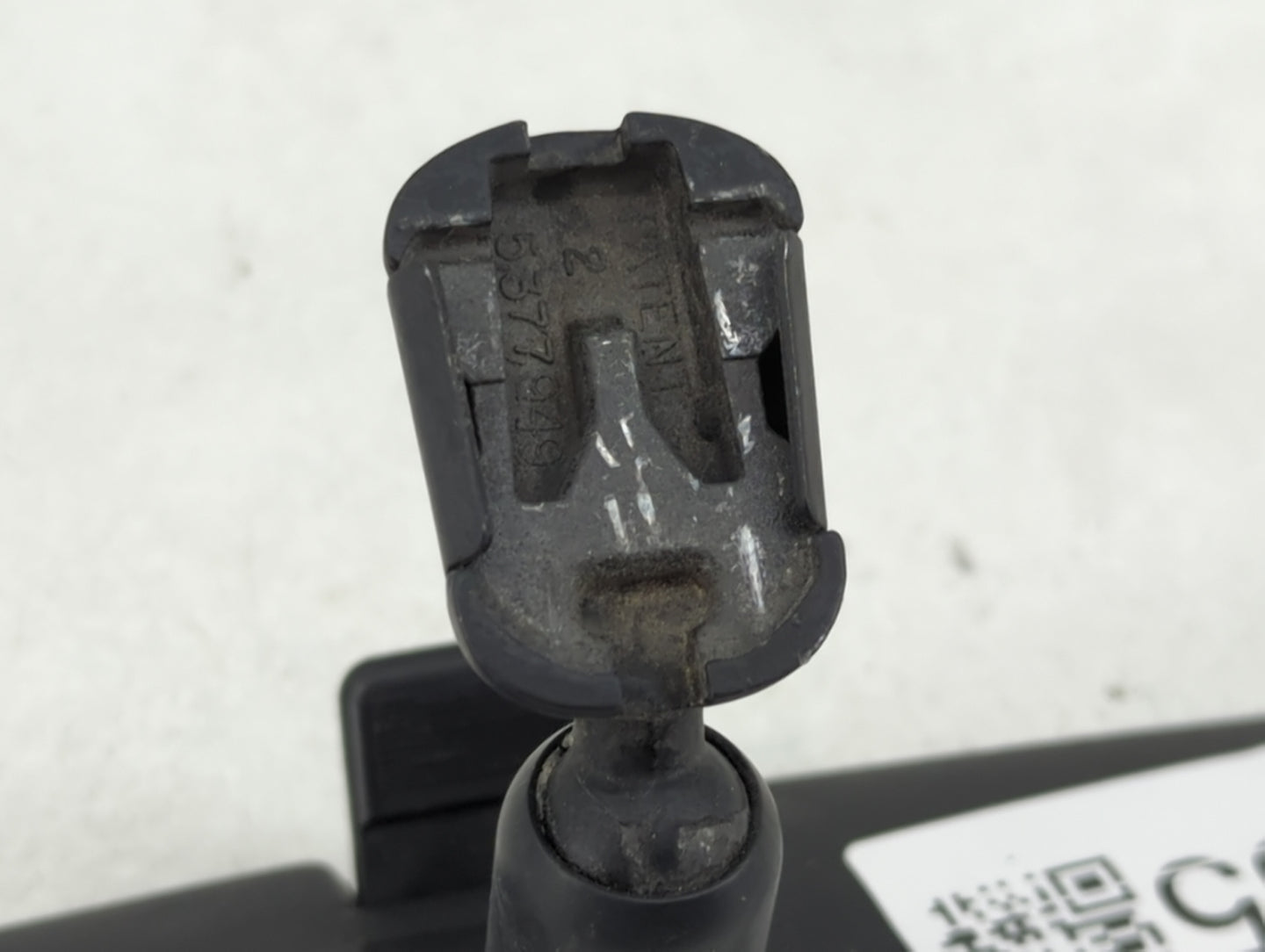 1999 Ford E-150 Interior Rear View Mirror Replacement OEM Fits OEM Used Auto Parts - Oemusedautoparts1.com