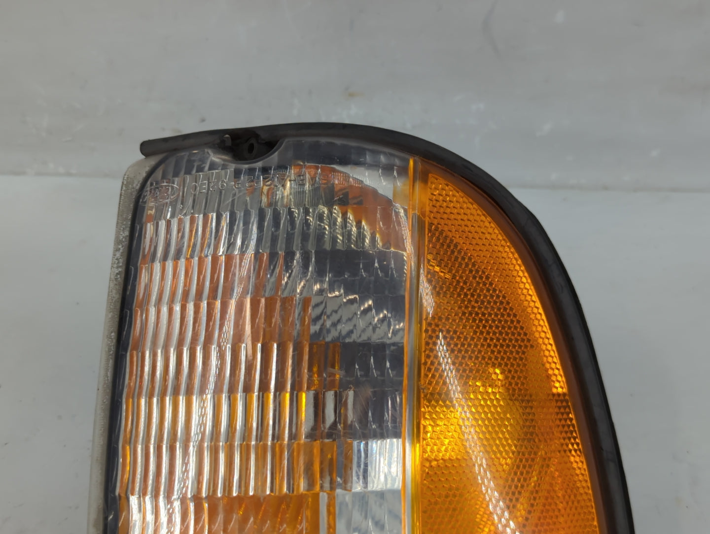 Ford E-250 Driver Left Oem Front Light Lamp - Oemusedautoparts1.com