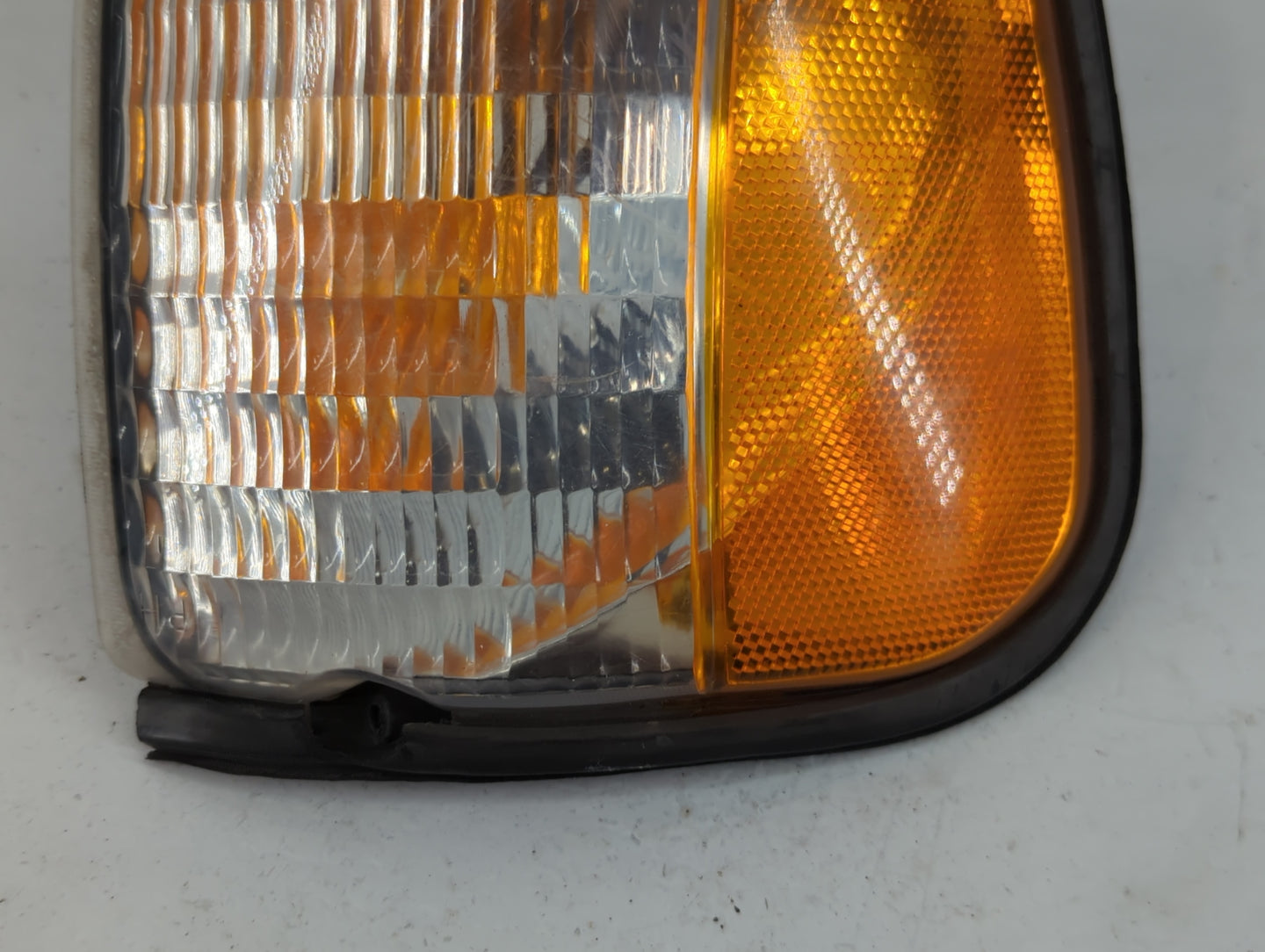 Ford E-250 Driver Left Oem Front Light Lamp - Oemusedautoparts1.com