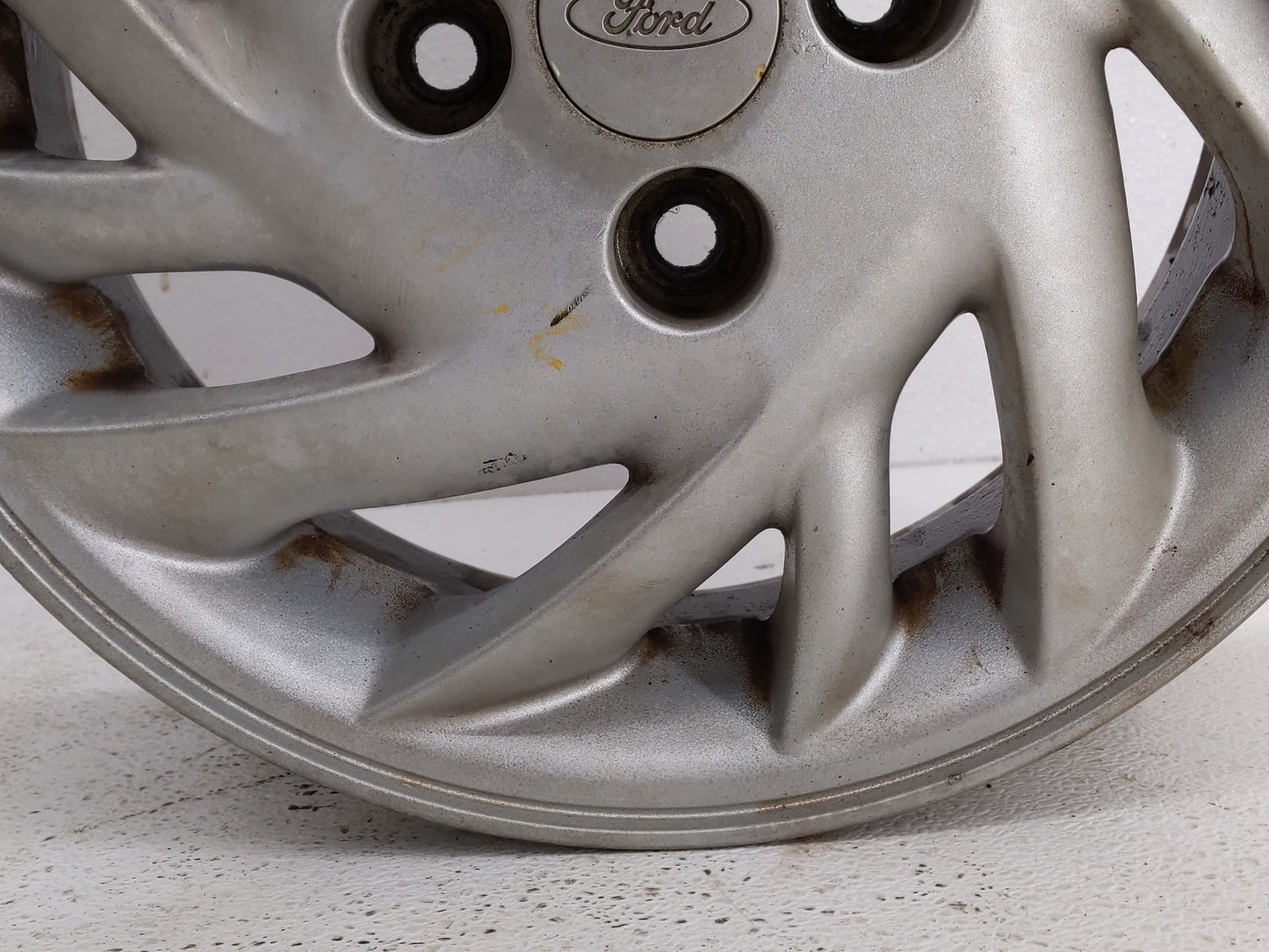 1997-1999 Ford Escort Oem Wheel Rim - Oemusedautoparts1.com