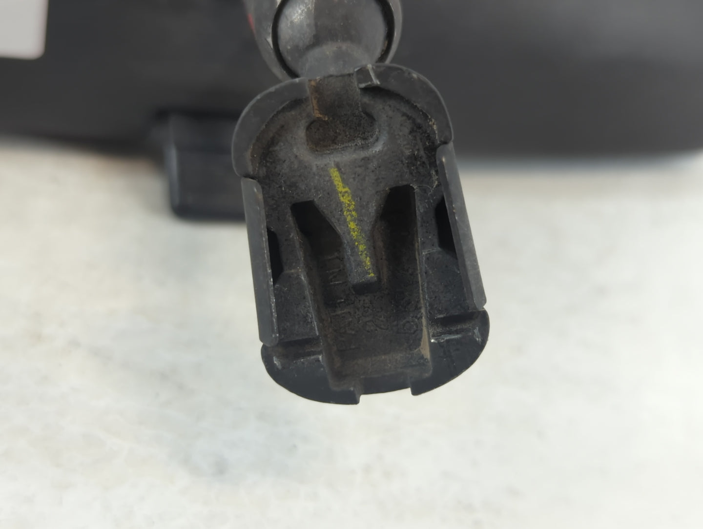1999 Ford Expedition Interior Rear View Mirror Replacement OEM P/N:5377949 Fits OEM Used Auto Parts - Oemusedautoparts1.com