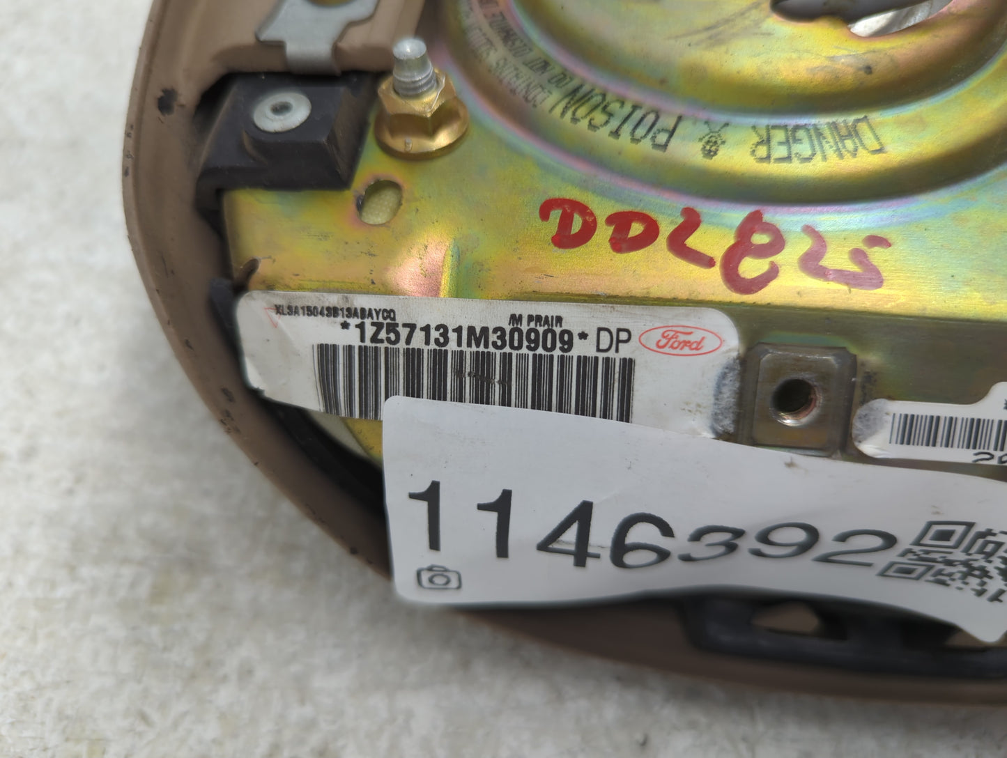 1999-2002 Ford Expedition Air Bag Driver Left Steering Wheel Mounted P/N:XL3A 15043B13 AB Fits Fits 1999 2000 2001 2002 OEM 