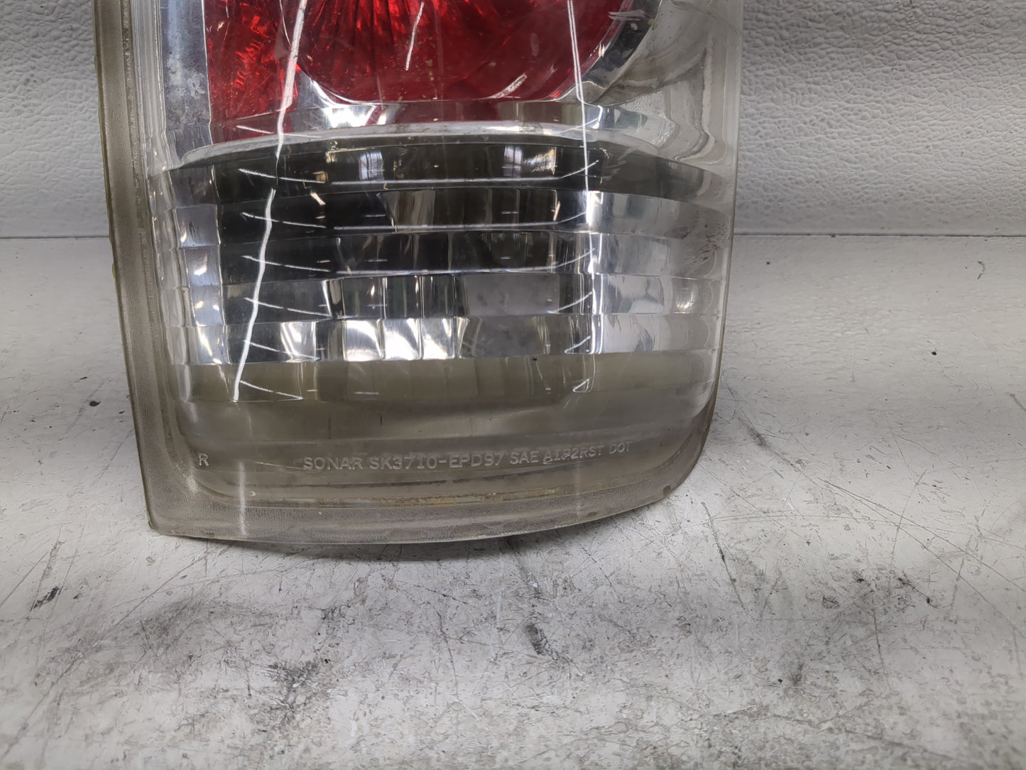1997-2002 Ford Expedition Tail Light Assembly Passenger Right OEM Fits Fits 1997 1998 1999 2000 2001 2002 OEM Used Auto Part
