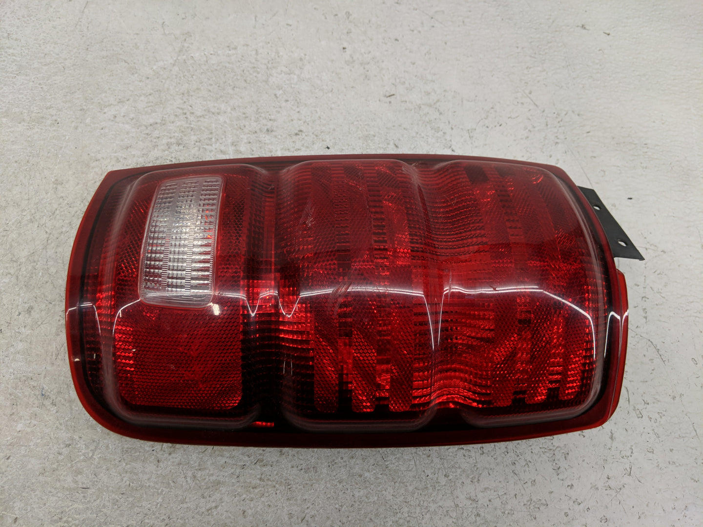 1997-2002 Ford Expedition Tail Light Assembly Passenger Right OEM Fits Fits 1997 1998 1999 2000 2001 2002 OEM Used Auto Part