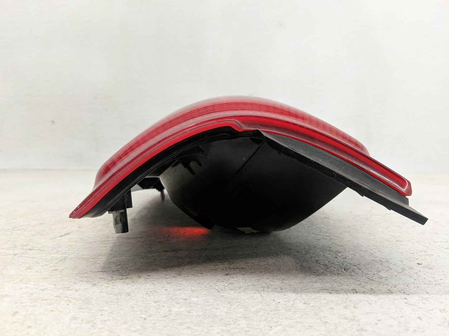 1997-2002 Ford Expedition Tail Light Assembly Passenger Right OEM Fits Fits 1997 1998 1999 2000 2001 2002 OEM Used Auto Part