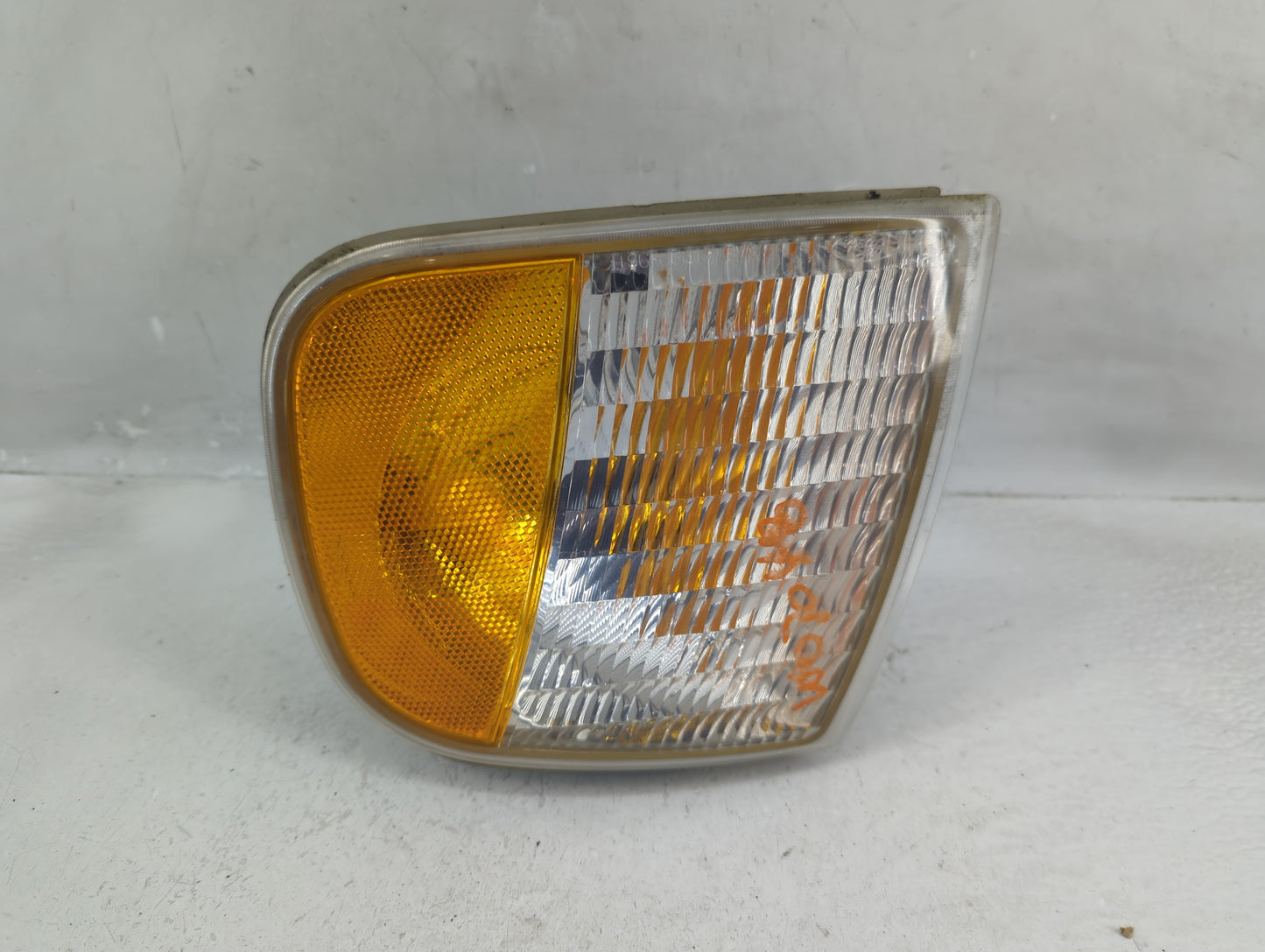 Ford Expedition Driver Left Oem Front Light Lamp - Oemusedautoparts1.com