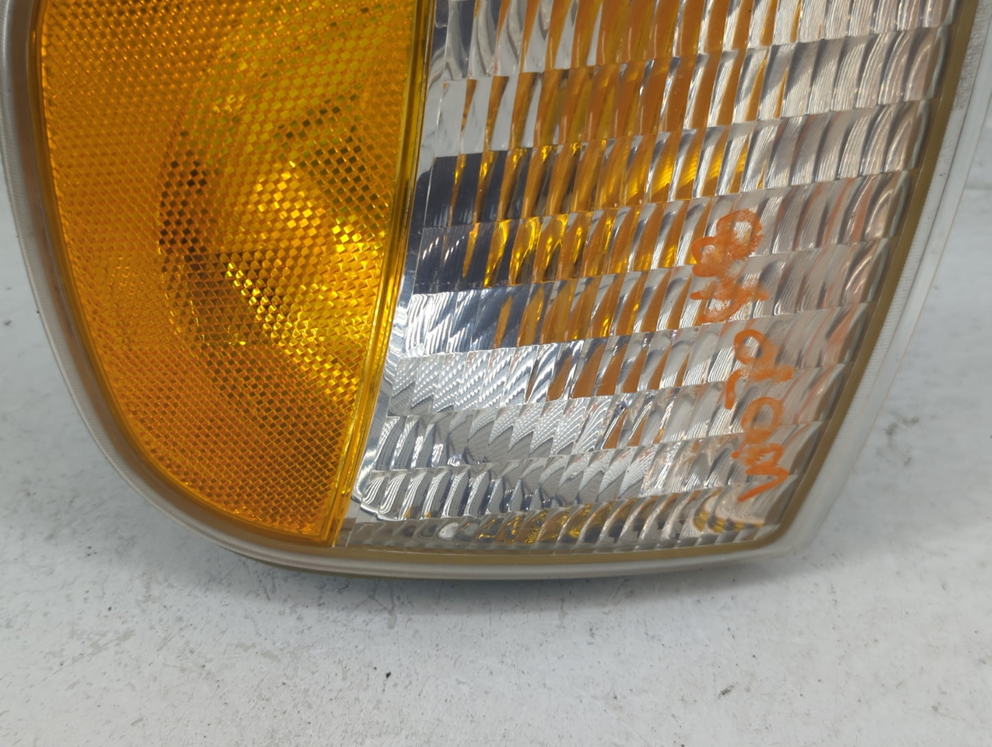 Ford Expedition Driver Left Oem Front Light Lamp - Oemusedautoparts1.com