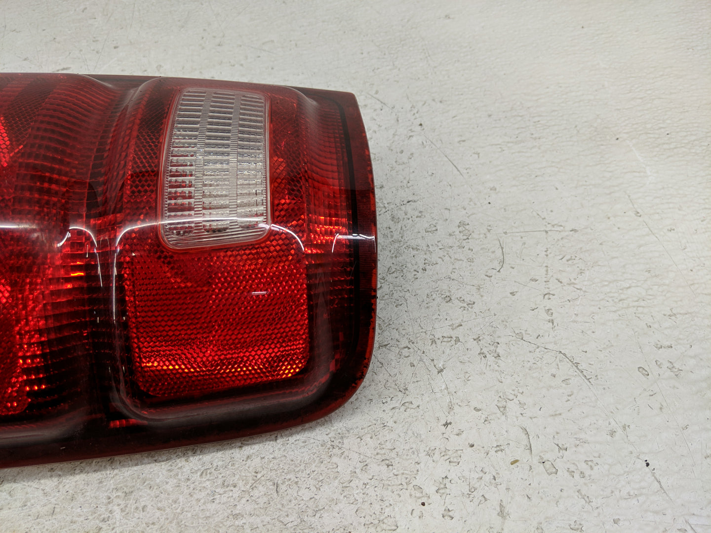1997-2002 Ford Expedition Tail Light Assembly Driver Left OEM Fits Fits 1997 1998 1999 2000 2001 2002 OEM Used Auto Parts - 