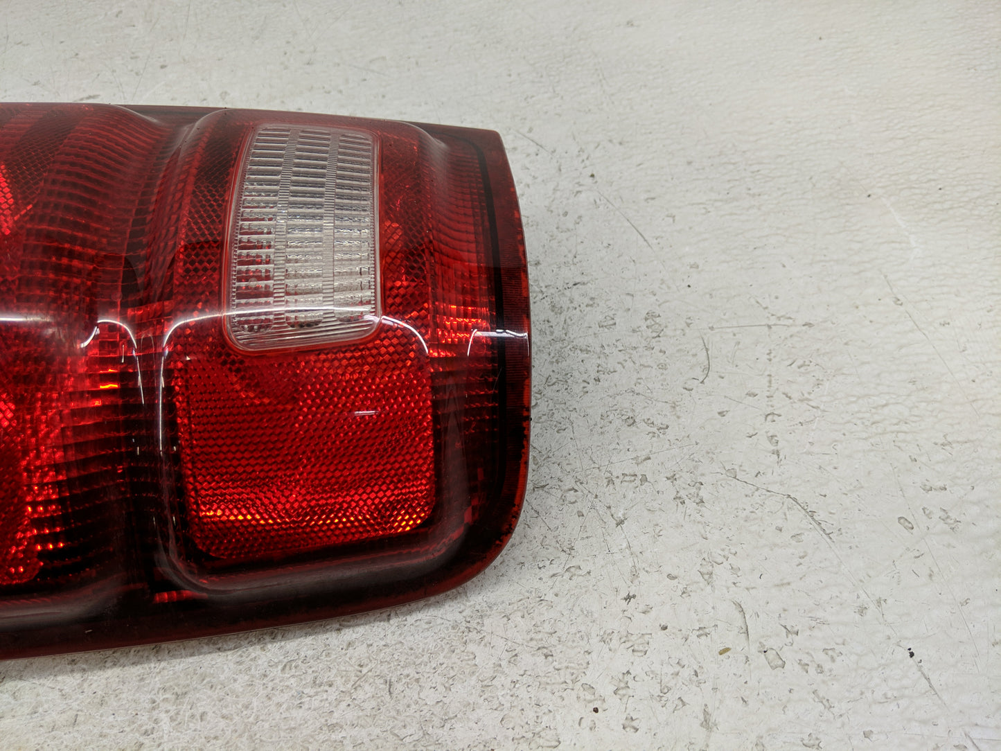 1997-2002 Ford Expedition Tail Light Assembly Driver Left OEM Fits Fits 1997 1998 1999 2000 2001 2002 OEM Used Auto Parts - 