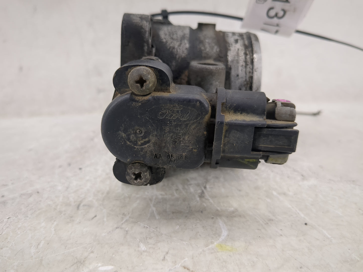 1999 Ford Expedition Throttle Body Fits OEM Used Auto Parts - Oemusedautoparts1.com