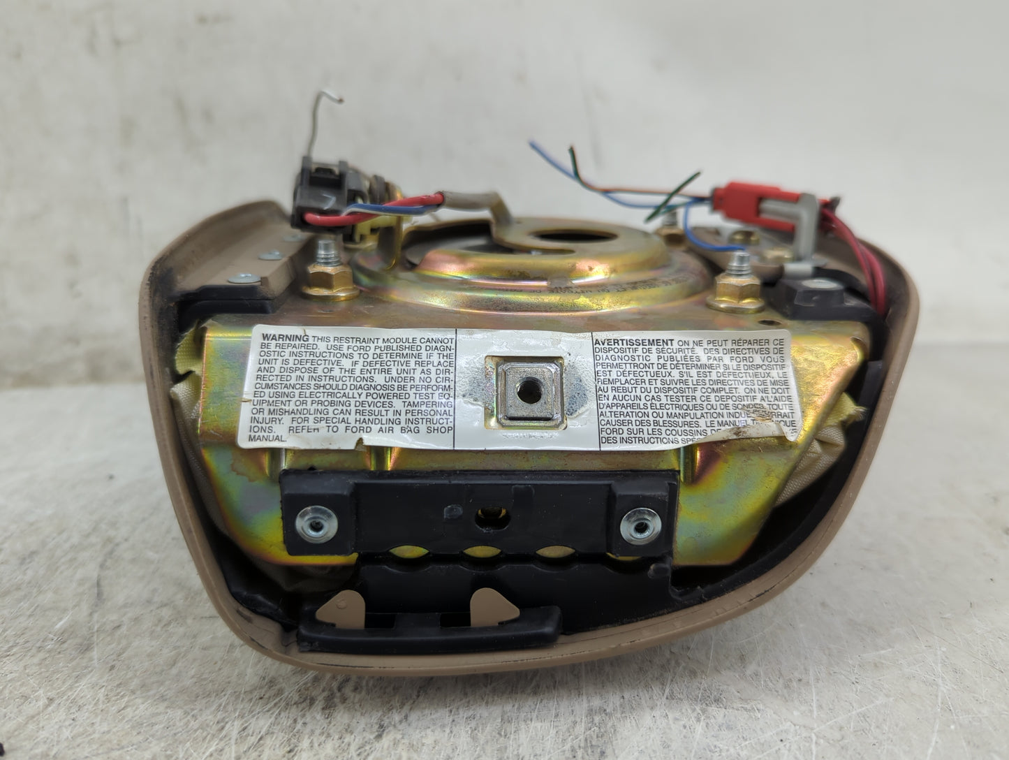 1999-2002 Ford Expedition Air Bag Driver Left Steering Wheel Mounted - Oemusedautoparts1.com