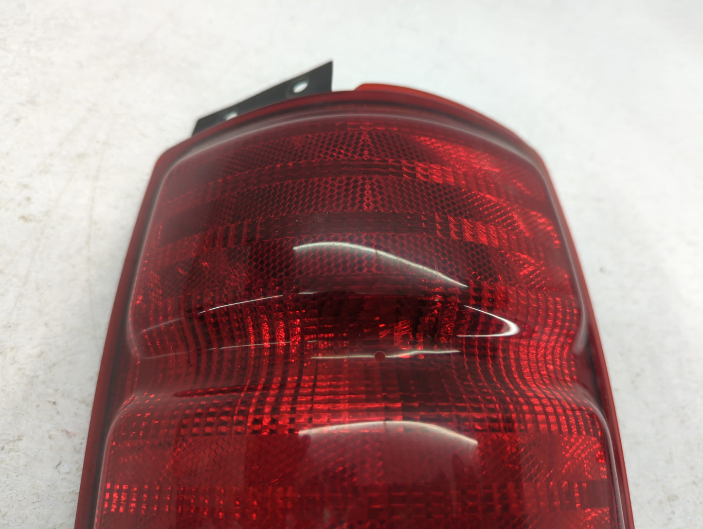 1997-2002 Ford Expedition Tail Light Assembly Passenger Right OEM P/N:F75B-13B504-A Fits Fits 1997 1998 1999 2000 2001 2002 