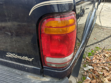 1998-2001 Ford Explorer Tail Light Assembly Passenger Right OEM Fits Fits 1998 1999 2000 2001 OEM Used Auto Parts - Oemuseda