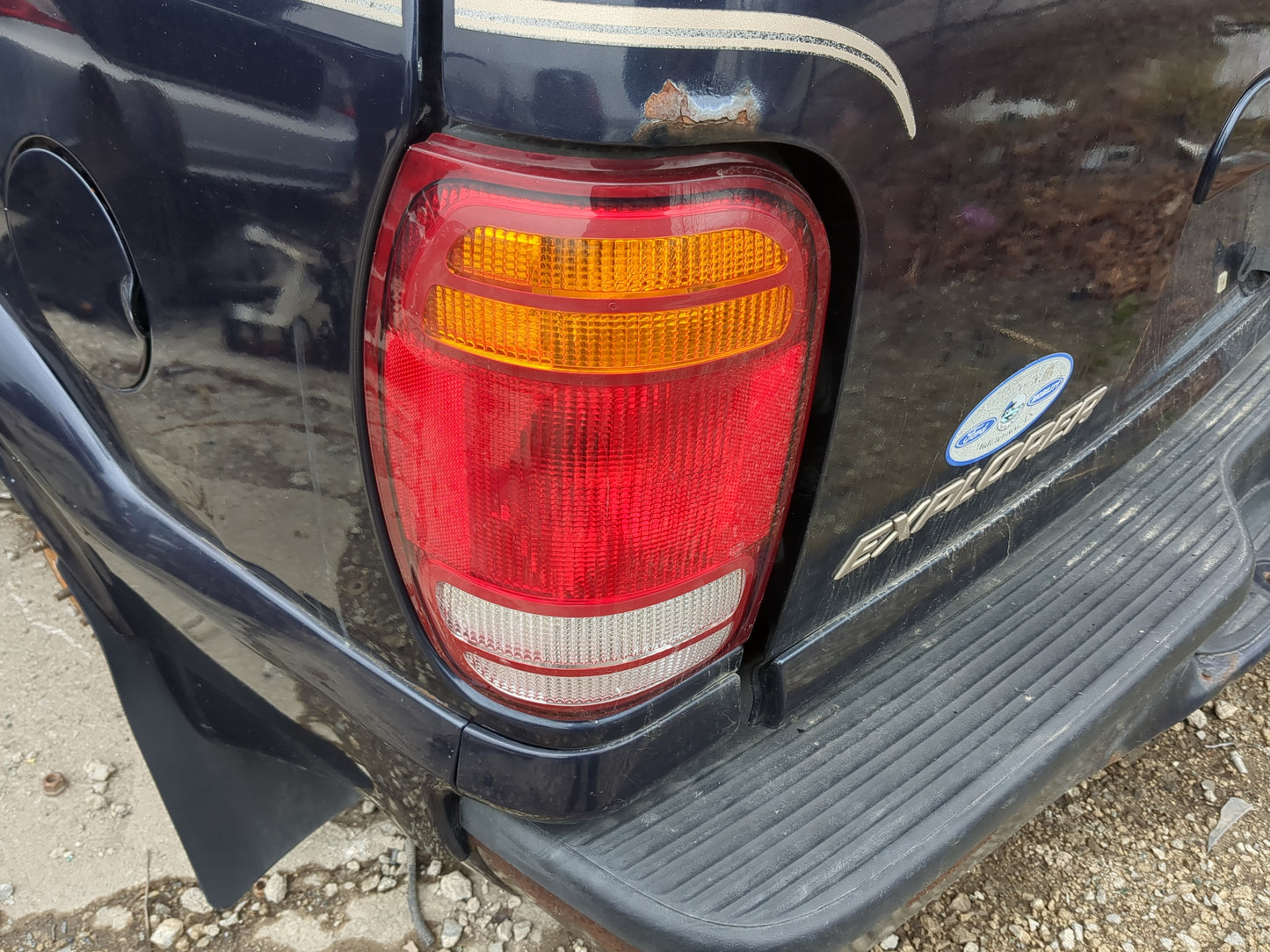 1998-2001 Ford Explorer Tail Light Assembly Driver Left OEM Fits Fits 1998 1999 2000 2001 OEM Used Auto Parts - Oemusedautop